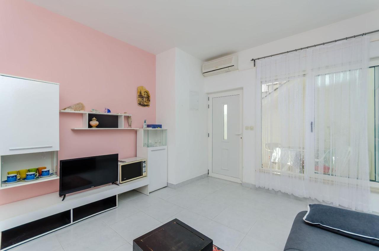 Zdenka Apartment